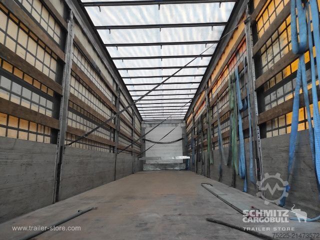 Öppen semitrailer med kapell Schmitz Cargobull Curtainsider Standard