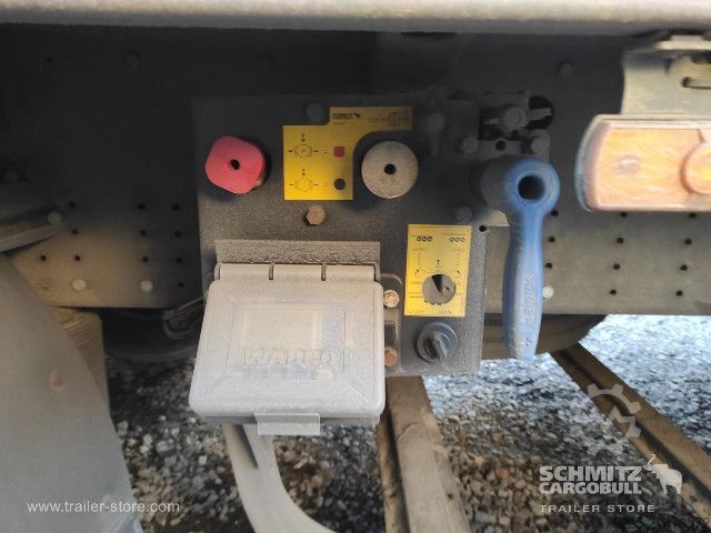 Öppen semitrailer med kapell Schmitz Cargobull Curtainsider Standard