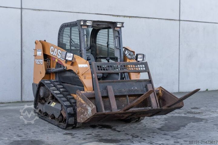 Cargadora de orugas CASE TR 270