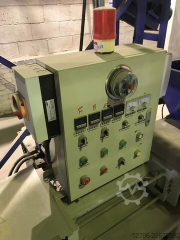 Anläggning för formning av sågspånsblock Zhengzhou A/X Machinery 