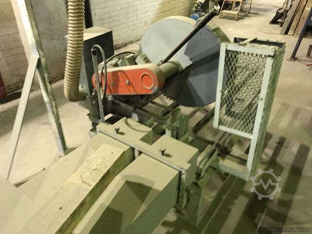 Anläggning för formning av sågspånsblock Zhengzhou A/X Machinery 