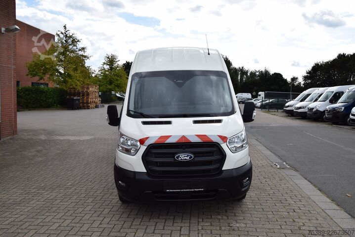 Furgão de teto alto Ford Transit  350 L4 Trend DOKA 6-Sitzer Maxi AHK
