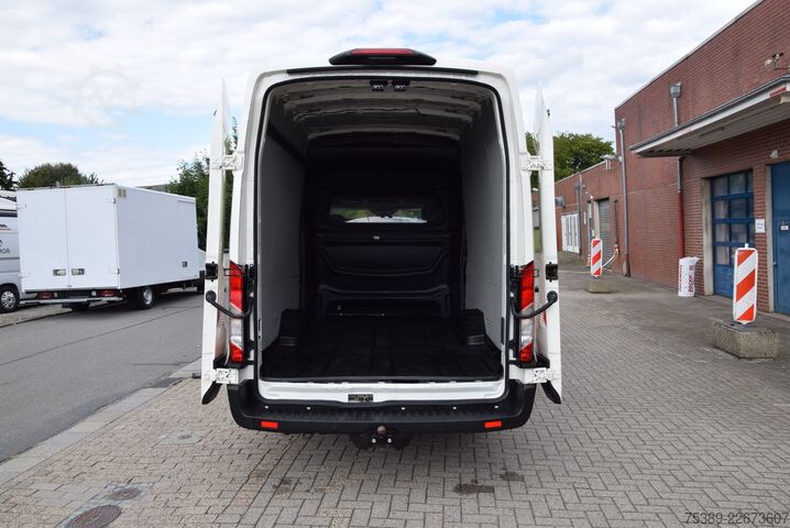 Furgão de teto alto Ford Transit  350 L4 Trend DOKA 6-Sitzer Maxi AHK