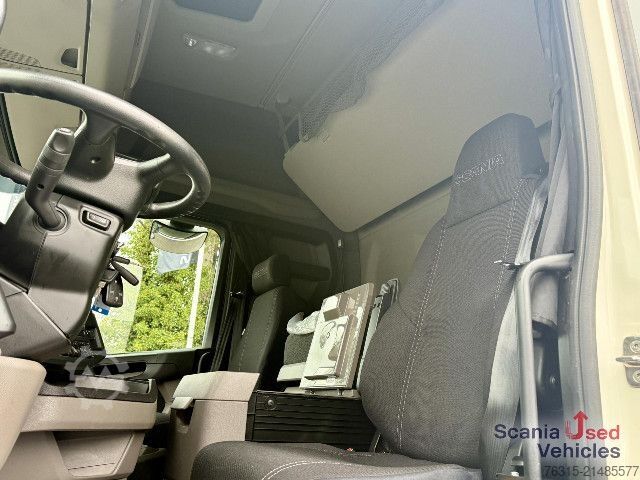 Tehlikeli madde kamyonu Scania R 460 NA - HYDRAULIK - HIGHLINE - 2x TANKs