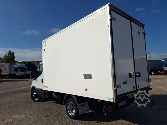 Køleskab / isoleret / frisk servicetaske Iveco DAILY 35C18 3000 CC euro 6