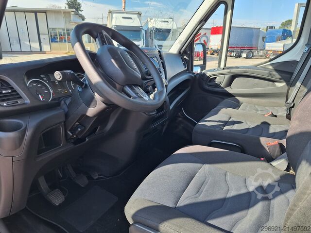 Køleskab / isoleret / frisk servicetaske Iveco DAILY 35C18 3000 CC euro 6