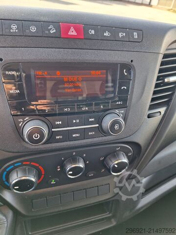 Køleskab / isoleret / frisk servicetaske Iveco DAILY 35C18 3000 CC euro 6