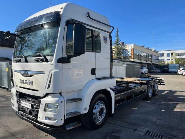 MAN TGS 26.500 FLL*Chassis*Intarder*E6C*Schalter MAN TGS 26.500 FLL*Chassis*Intarder*E6C*Schalter