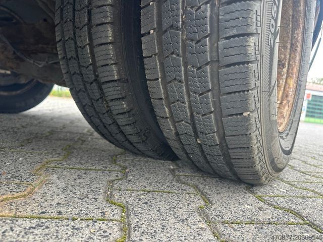 Vakumlu tank kamyonu MERCEDES-BENZ Sprinter 518 / Leistikow / 2 x Schiebetür
