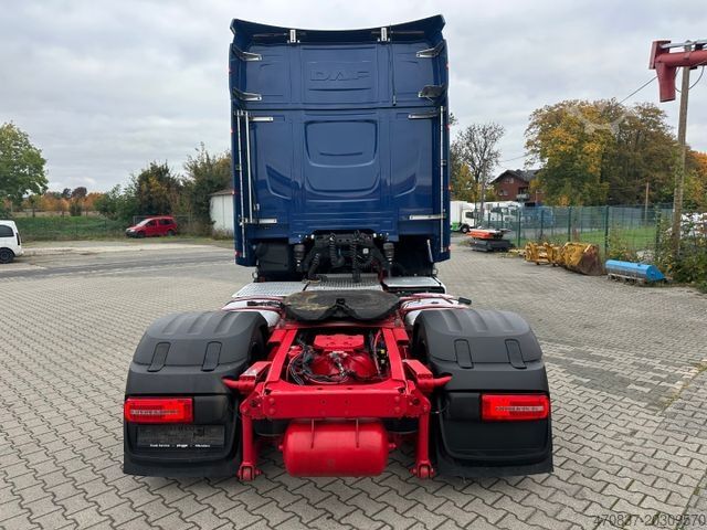 Nagy térfogatú nyergesvontató DAF XG + 480 / Retarder **2 x Auf Lager**