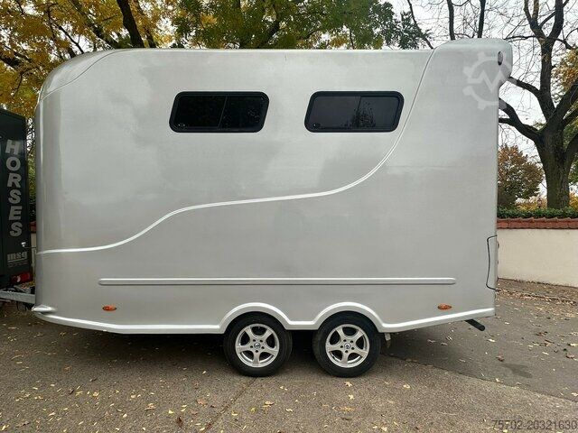Livestock trailer Steinsberger Anka 3-Pferdeanhänger