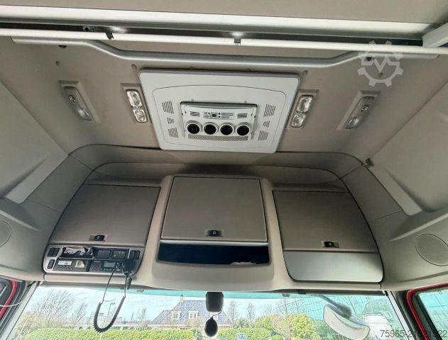 Standard tractor unit DAF XF 480 FT SSC MANUAL GEARBOX 2x TANK HOLLAND TRU