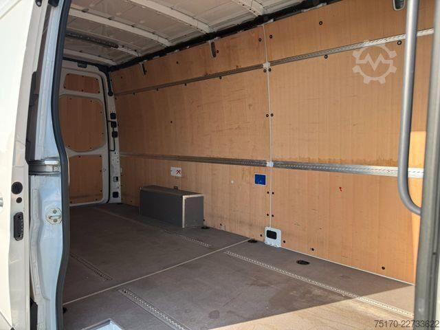 Carrinha de tejadilho alto Mercedes-Benz Sprinter 317 CDI 9G 4325 Klima Kamera LED