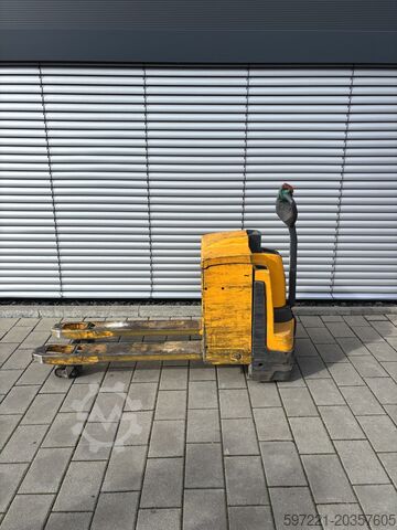 Elektryczne wózki paletowe Jungheinrich EJE 225