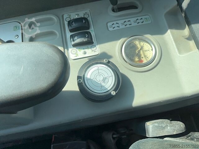 Τηλεσκοπικός χειριστής Merlo P38.13