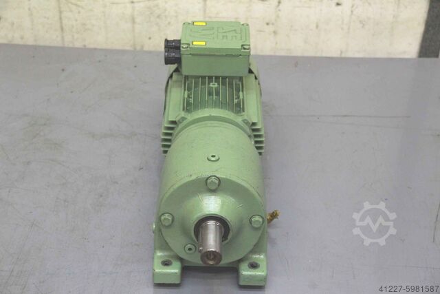 Getriebemotor 1,1 kW 191 U/min SEW-Eurodrive R40DT80N2TF