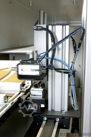 CNC rotaciona glava šivaće mašine PFAFF-KSL KSL110 - CNC-Drehkopf Nähanlage 2500x800