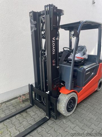 Forklift Toyota 9FBM30T