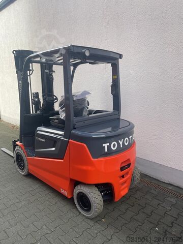 Forklift Toyota 9FBM30T