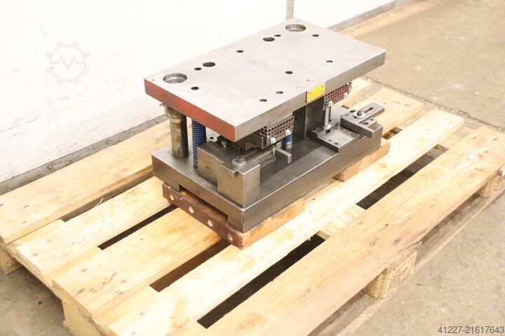 2-zuilen stansgereedschap unbekannt 535/350/H267 mm  Hub 12 mm