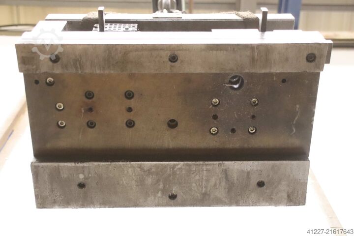 2-zuilen stansgereedschap unbekannt 535/350/H267 mm  Hub 12 mm