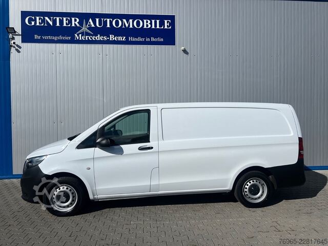 Furgone MERCEDES-BENZ Vito 110 LANG 6G KLIMA TEMPOMAT 3-SITZE SCHRÄNKE