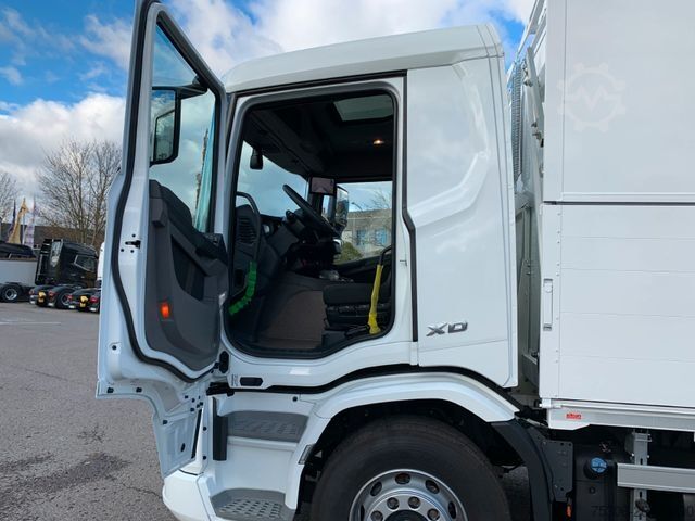 Drankentruck DAF FA XD 370 zikun Swing-Board-Aufbau