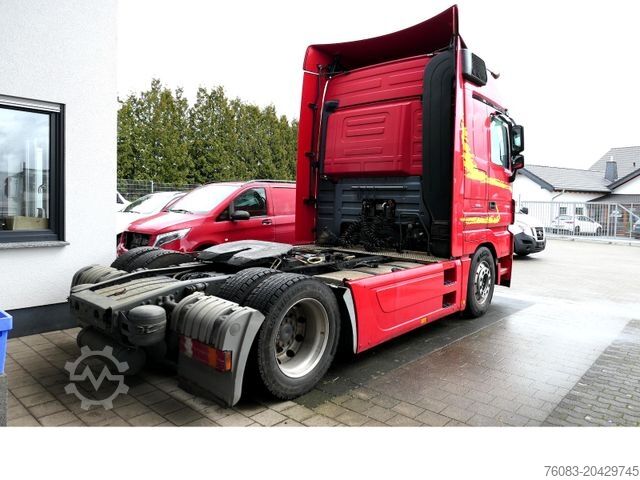Volymdragbil MERCEDES-BENZ Actros 1848 MegaSpace 3Pedale Retarder Hubplatte