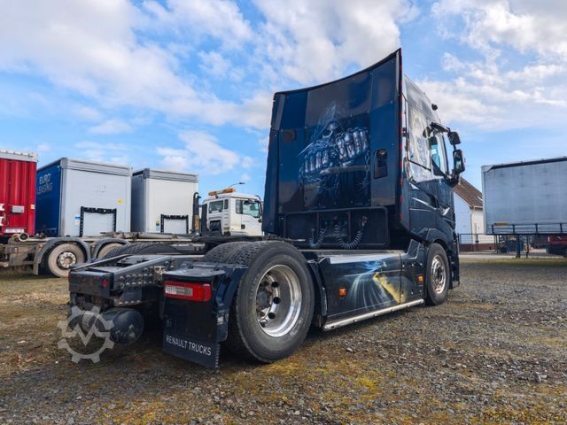 Standard tractor unit RENAULT T520 High Edition Show Truck Vollausstatt.