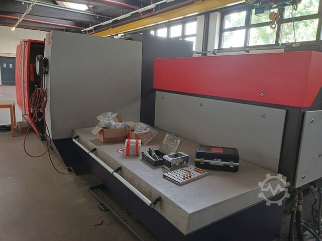 Lazer kesim makinesi BYSTRONIC ByVention 3015