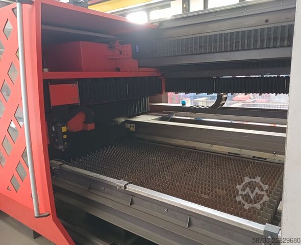 Lazer kesim makinesi BYSTRONIC ByVention 3015