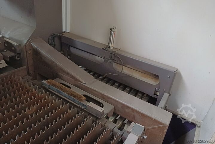 Lazer kesim makinesi BYSTRONIC ByVention 3015