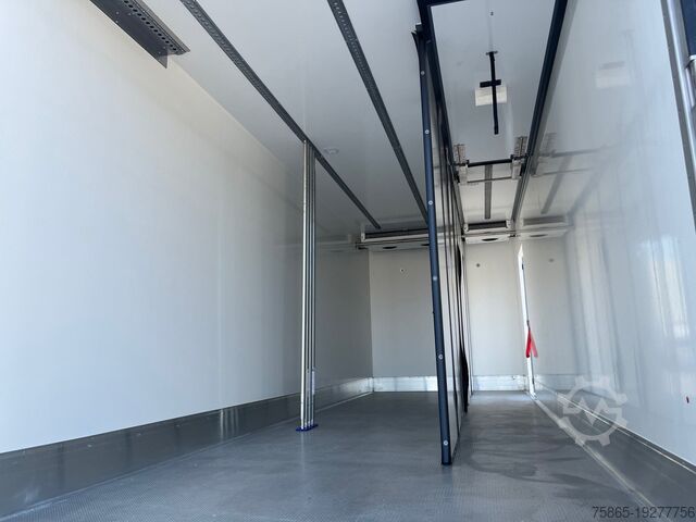 Gekoeld/bevroren transport Mercedes-Benz Actros 2124 MULTITEMP / Carrier Koeler / Alleen...