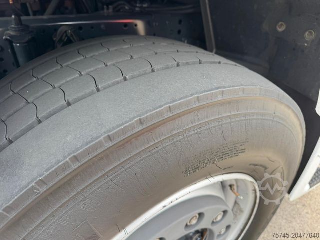 Standard dragbil IVECO STRALIS 480 * HI-WAY * RETARDER * 2 X TANK *