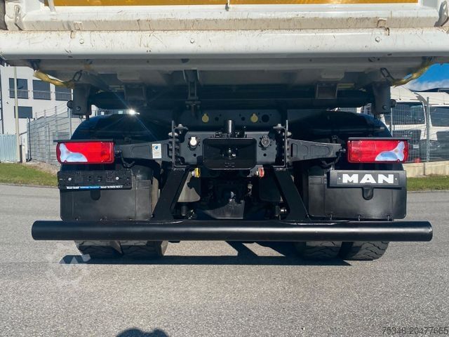 Speciální nákladní automobil MAN TGS/26.520/6x4 BL/Bordmatik/Retarder/90to/35 tkm