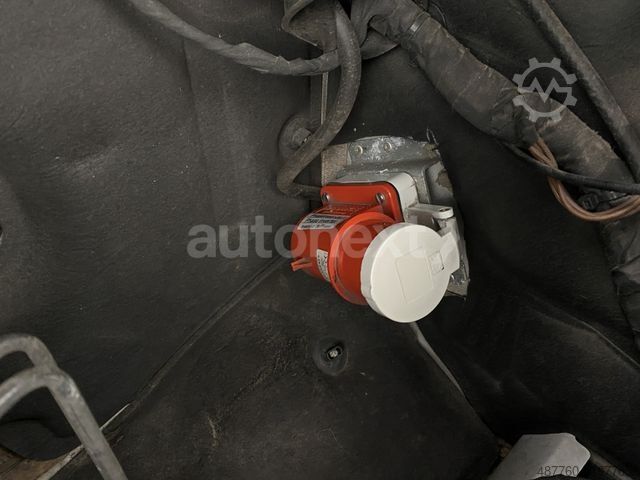 Soğutucu kasa panelvan MERCEDES-BENZ Sprinter 317 Aut. *Tief-Kühler -20°C* 2-Zonen