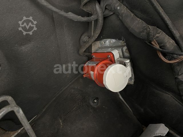 Soğutucu kasa panelvan MERCEDES-BENZ Sprinter 317 Aut. *Tief-Kühler -20°C* 2-Zonen