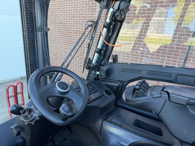 Carrello elevatore elettrico a 4 ruote Linde E30HL-01/600