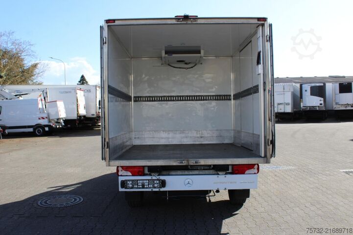 Koelwagen met geïsoleerde laadbak Mercedes-Benz Sprinter 315CDI CX 300 Tiefkühlkoffer Seitentur