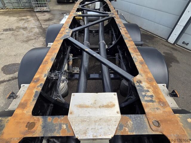 Konteyner taşımacılığı Van Hool 3-ASSIGE OPLEGGER A3C002  20/30 FT ADR trailer.