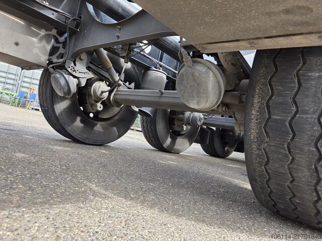 Konteyner taşımacılığı Van Hool 3-ASSIGE OPLEGGER A3C002  20/30 FT ADR trailer.