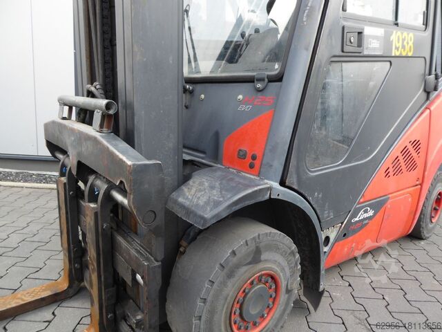 LPG-vorkheftruck Linde H25T-02