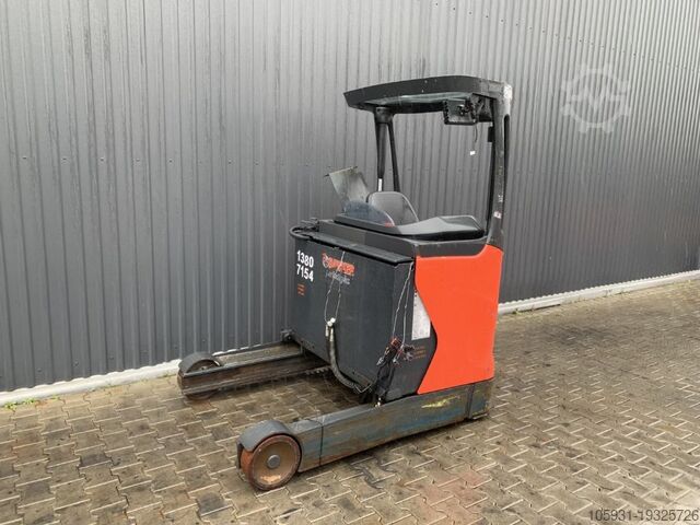 Wózek widłowy Linde R16HD-01