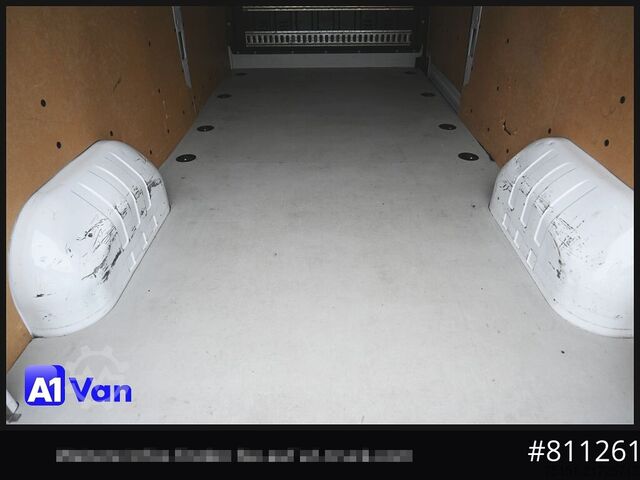 Magas tetős furgon RENAULT Master 135 dci Kasten, Klima, 3-Sitzer, 3,5t