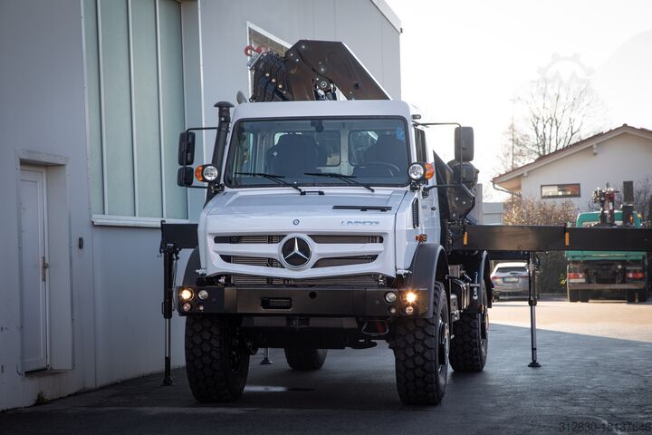 Autocarro con sovrastruttura a gru Unimog U5023 KRANIMOG Sondermodell KARL mit HMF 1620