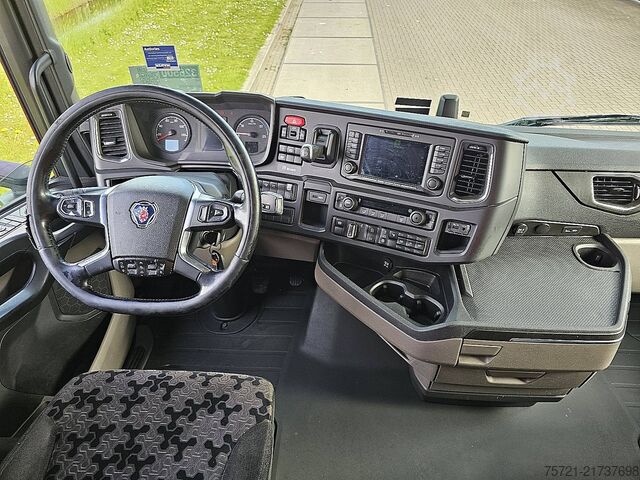 Estándar-SZM SCANIA S450 6X2 NB RETARDER