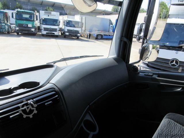 Sandučar MERCEDES-BENZ ATEGO 818 L ISOLIER-Koffer 5,80 m*Türen*Luft HA