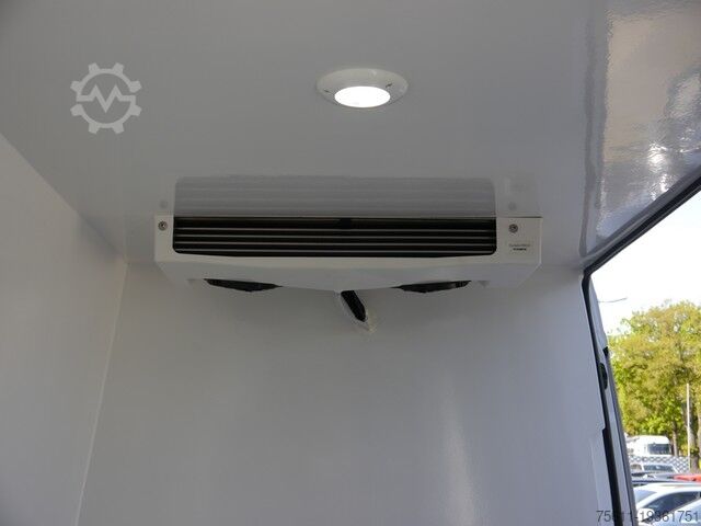 Chladírenská dodávka VW CRAFTER 35 kpit FRISCHDIENST230V