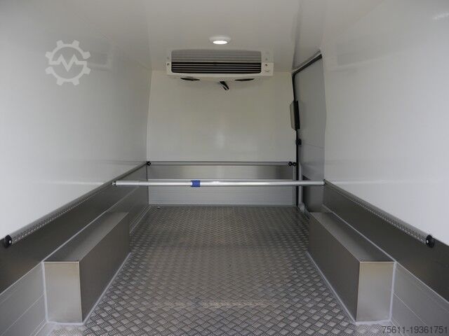 Chladírenská dodávka VW CRAFTER 35 kpit FRISCHDIENST230V