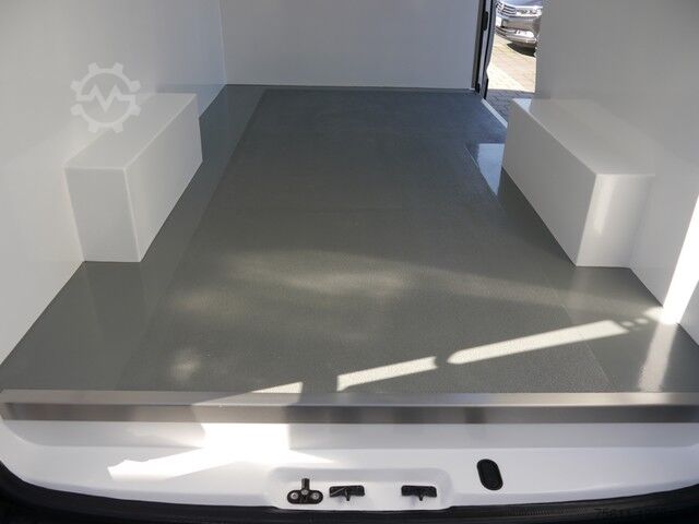 Chladírenská dodávka VW CRAFTER 35 kpit FRISCHDIENST230V